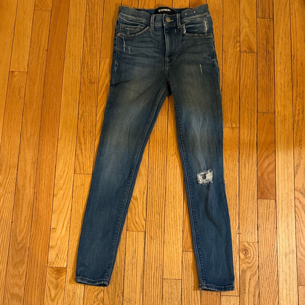 Express Women's Distressed Dark Blue Skinny Jeans